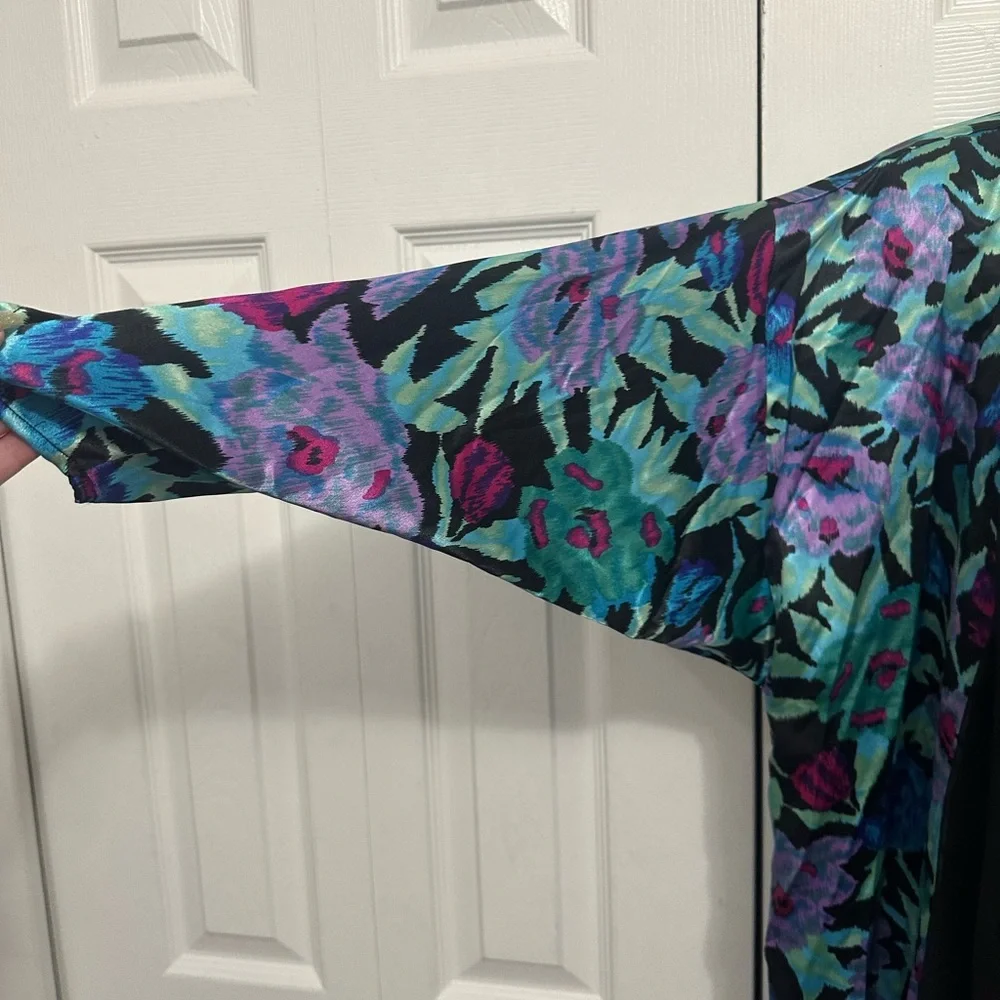 Victoria's Secret Multicolor Robe - Picture 4 of 5